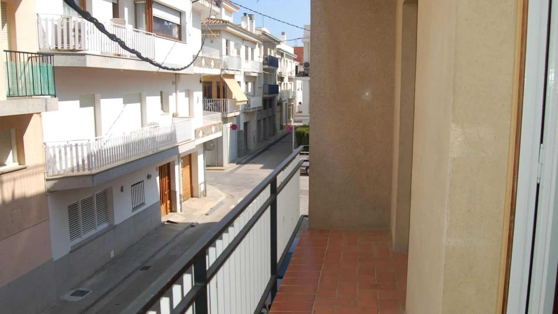 Apartamento Centrico Y Luminoso A 100M De La Playa, Renovado Con Wifi, Balcon Y Lavadora - Es-228-6 Llança Apartament