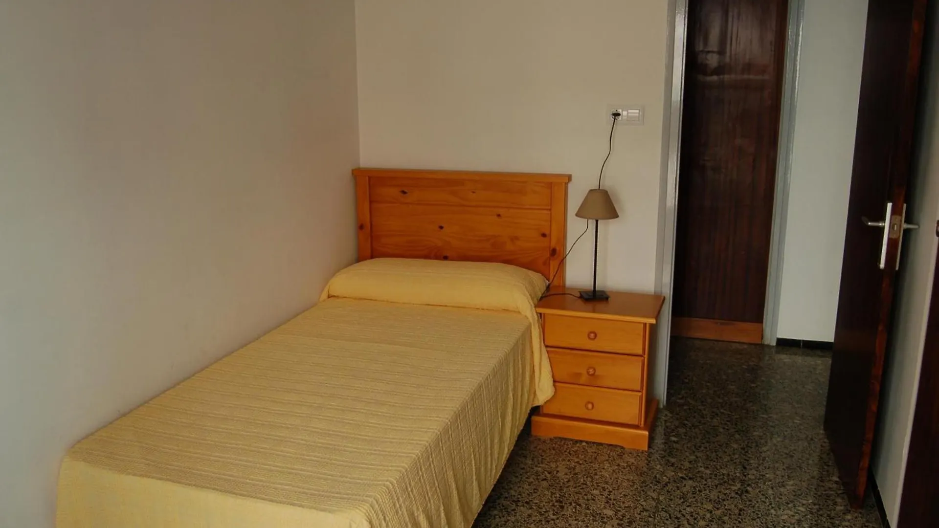 Apartamento Centrico Y Luminoso A 100M De La Playa, Renovado Con Wifi, Balcon Y Lavadora - Es-228-6 Llança Hiszpania